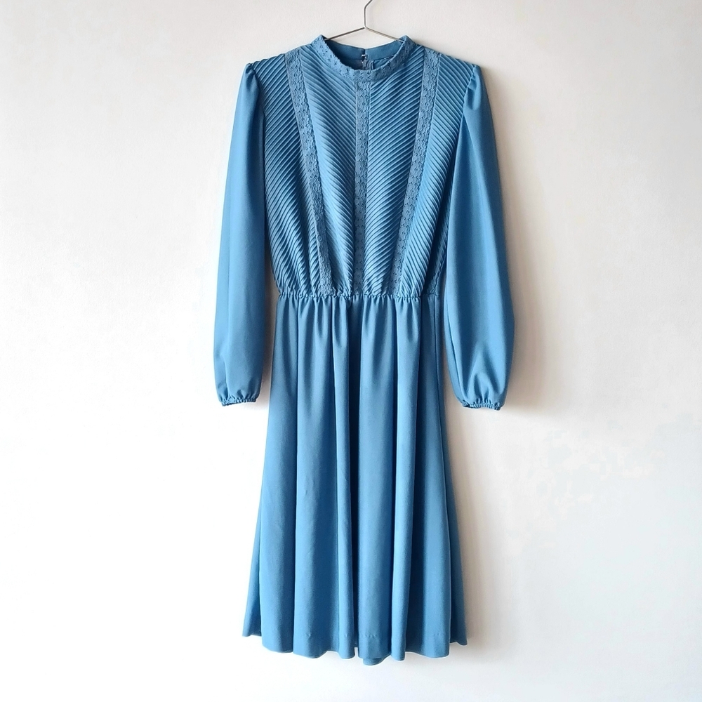 Vintage Elegant Blue Lace Pleated Midi Dress